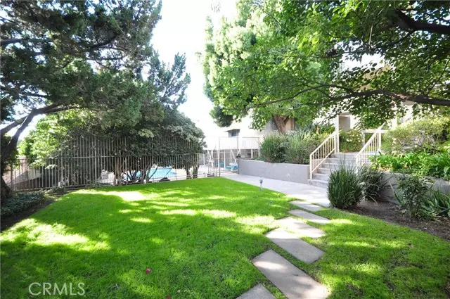 1200 W Huntington Drive #17, Arcadia, CA 91007