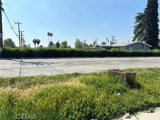 2258 N Mountain View, San Bernardino, CA 92405