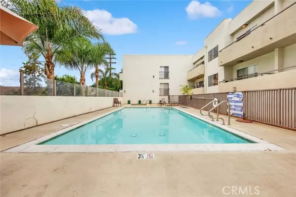 Sherman Oaks, CA 91423,4702 Fulton #101