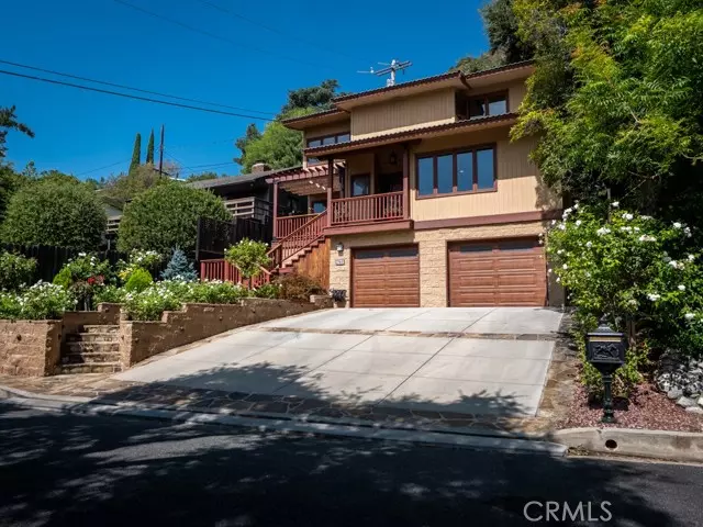 Sierra Madre, CA 91024,785 Idlehour Lane