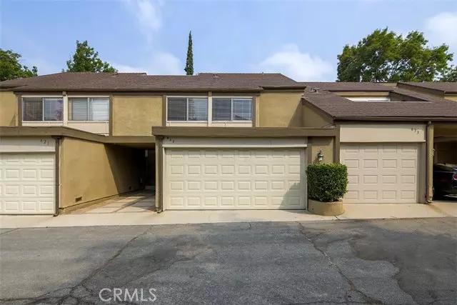 627 Greendale Lane, Pomona, CA 91767