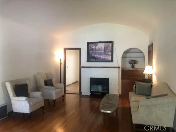 Glendora, CA 91741,535 N Glendora Avenue