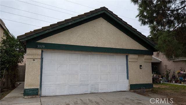 13979 Green Vista Drive, Fontana, CA 92337