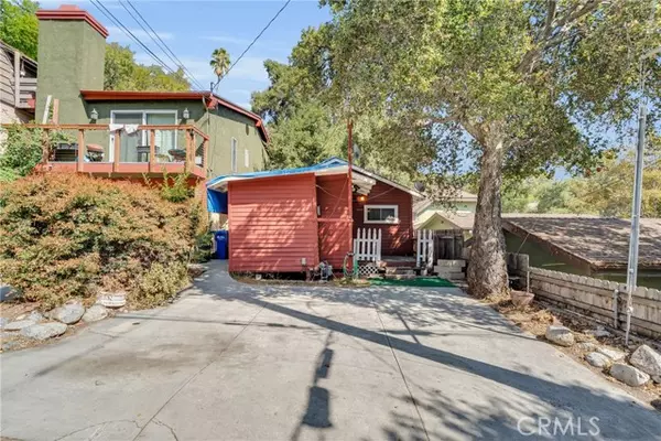 712 Brookside Lane, Sierra Madre, CA 91024