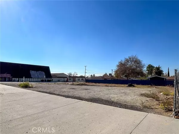 Fontana, CA 92335,9098 Sierra