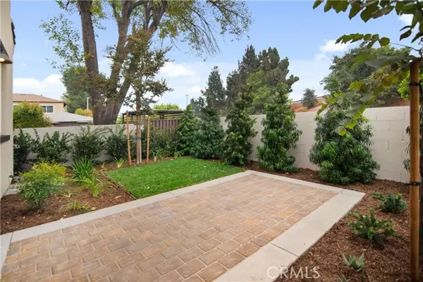 872 W Walnut Avenue #D, Monrovia, CA 91016