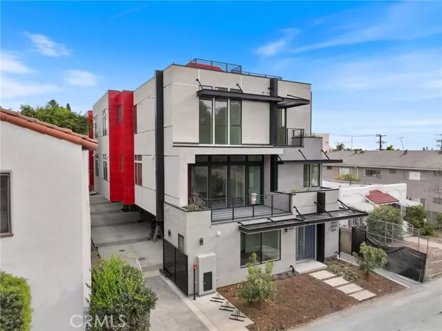 1202 N ORANGE GROVE Avenue, West Hollywood, CA 90046