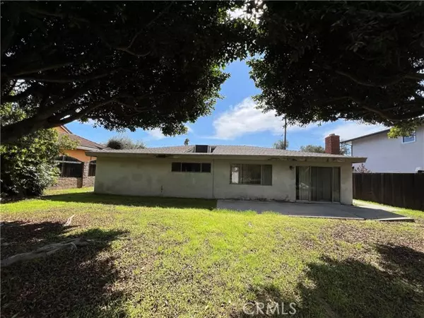 Los Angeles, CA 90065,4781 Round Top Drive