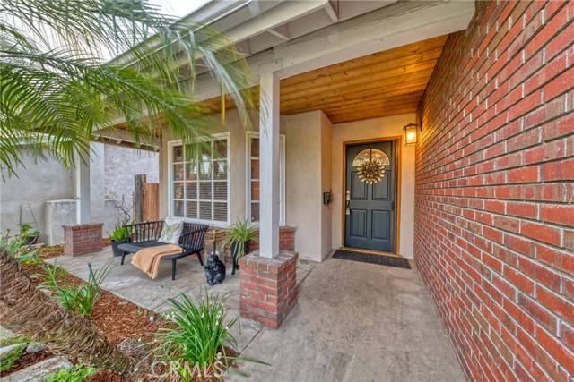 327 N Ivy Avenue, Monrovia, CA 91016