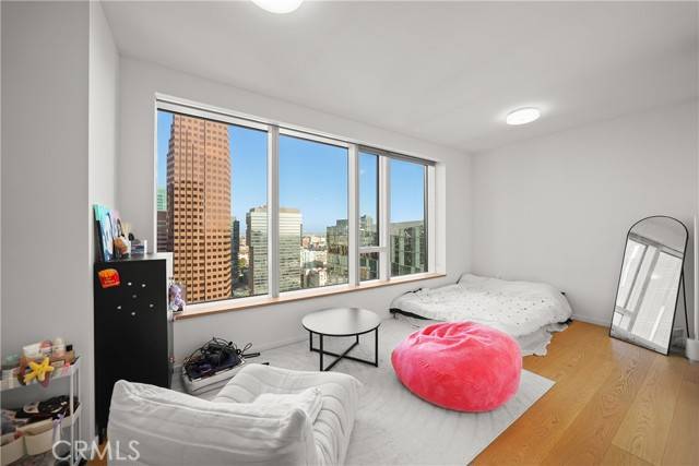 Los Angeles, CA 90017,889 Francisco Street #2507