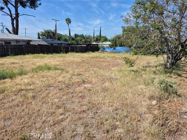 Highland, CA 92410,8128 Shirley