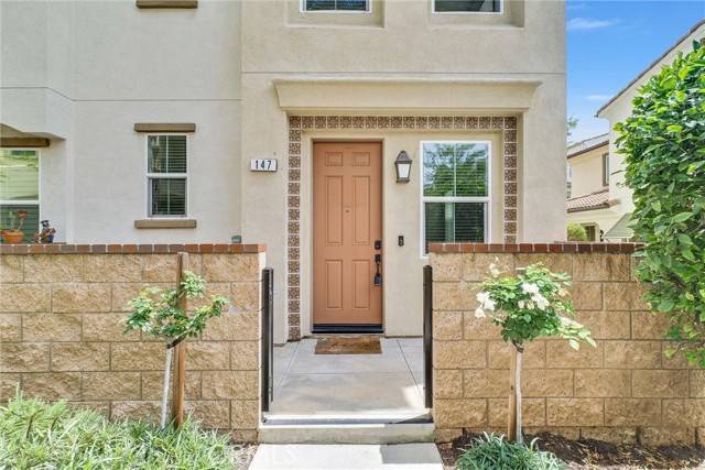 147 Royal Way, Upland, CA 91786