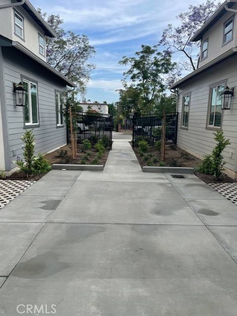 Monrovia, CA 91016,619 E Walnut
