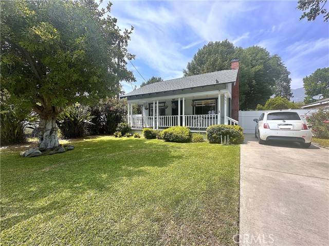 551 W Walnut Avenue, Monrovia, CA 91016