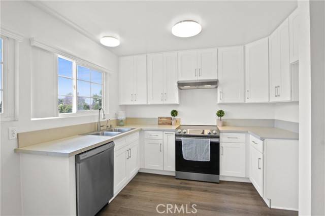 Irvine, CA 92620,326 Streamwood