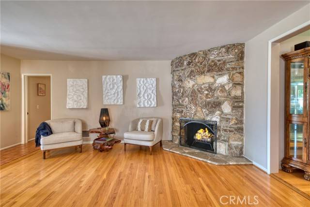 Sierra Madre, CA 91024,111 Holdman Avenue