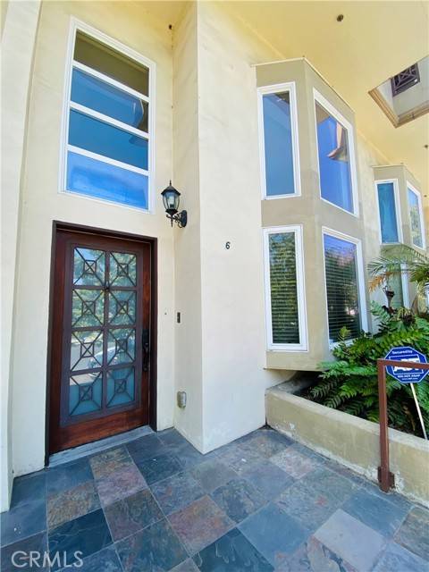 4959 Laurel Canyon Boulevard, Valley Village, CA 91607