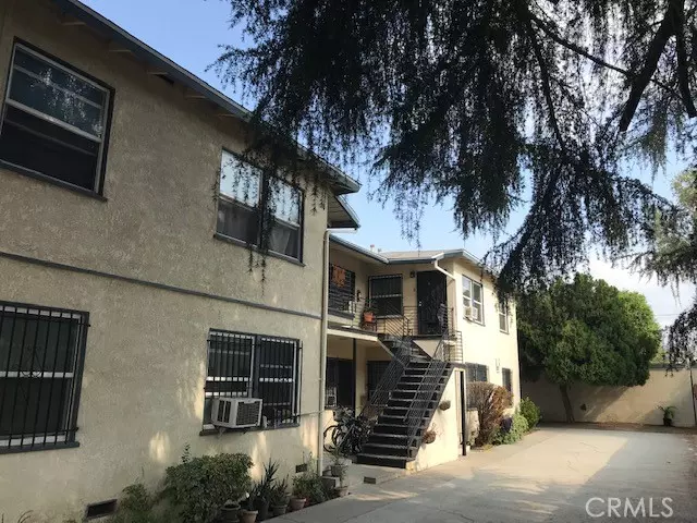 Northridge, CA 91325,18133 Roscoe Boulevard