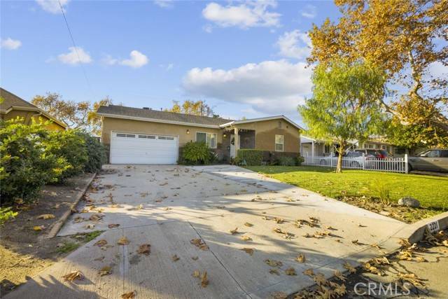 2221 N Orchard Drive, Burbank, CA 91504