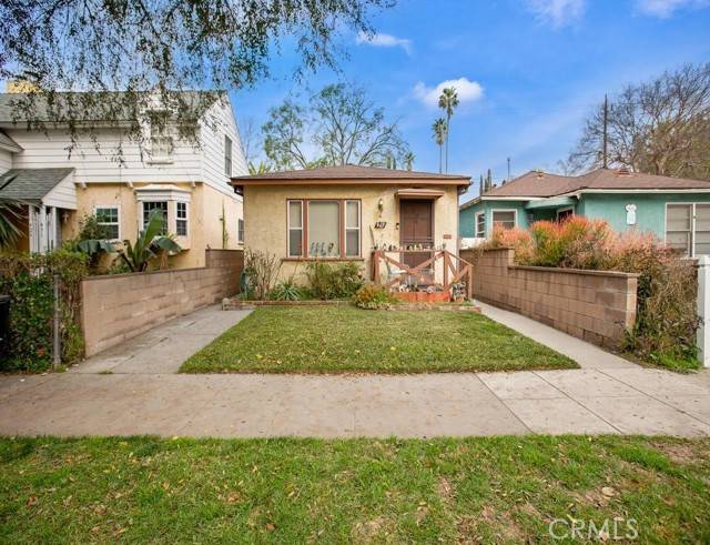 427 W Riverside Drive, Burbank, CA 91596