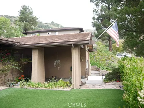 Glendale, CA 91208,1328 Branta Drive