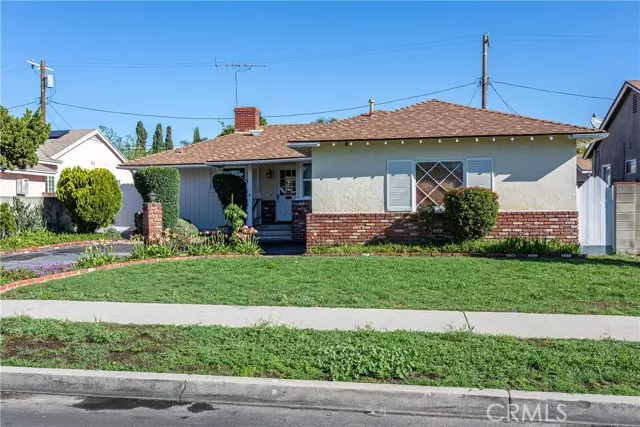 11135 Kittridge Street, North Hollywood, CA 91606