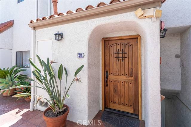 10926 Bluffside Drive #21, Studio City, CA 91604