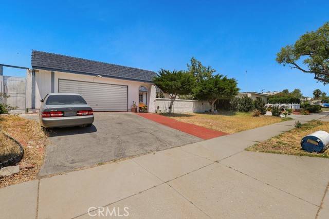 9949 Comanche Avenue, Chatsworth, CA 91311