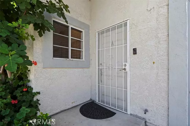 Reseda, CA 91335,18933 Gault Street #106