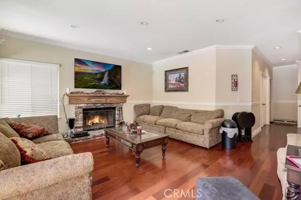 Newhall, CA 91321,23444 Darcy Lane