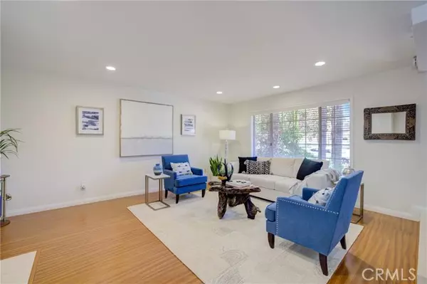 Encino, CA 91316,18027 Delano Street