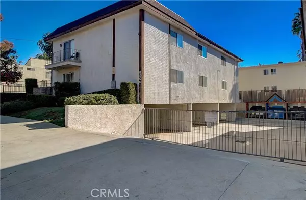 8556 Independence Avenue #203, Canoga Park, CA 91304