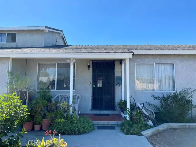 8801 Hazeltine Avenue, Panorama City, CA 91402