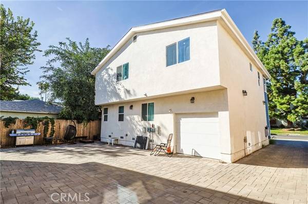 North Hollywood, CA 91601,10824 Morrison Street