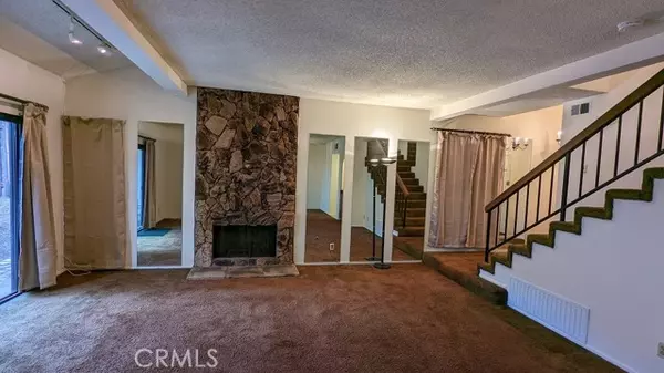 Sun Valley, CA 91352,10831 Roycroft Street #32