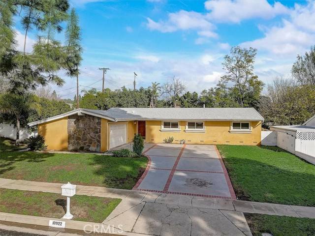 10922 Yolanda Avenue, Northridge, CA 91326