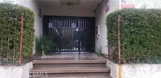 8800 Cedros Avenue #214, Panorama City, CA 91402