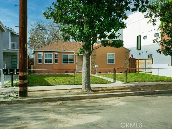 5645 Auckland Avenue, North Hollywood, CA 91601