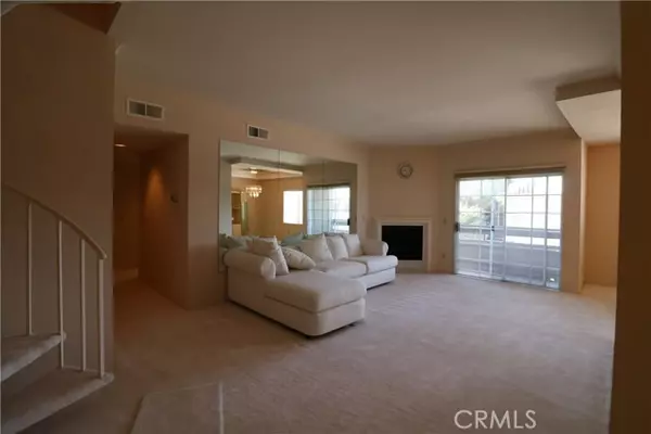 Sherman Oaks, CA 91403,14960 Dickens Street #312