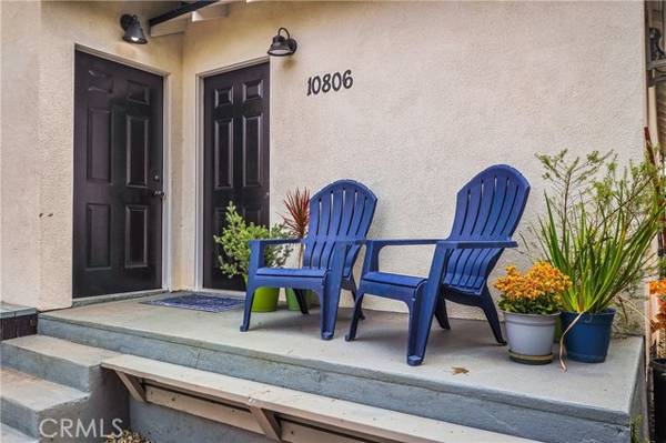 Toluca Lake, CA 91602,10806 Sarah Street