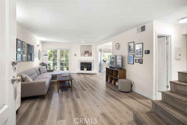 13030 Valleyheart Drive #101, Studio City, CA 91604