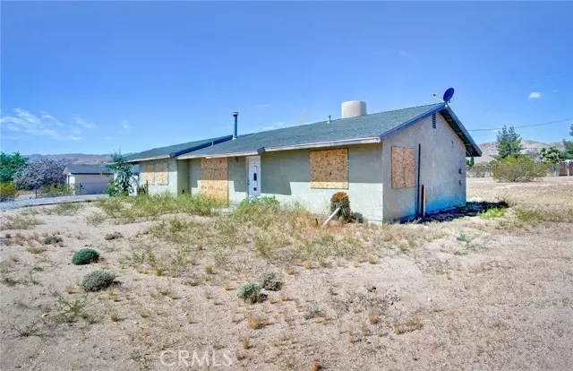 Joshua Tree, CA 92252,4758 Avenida La Mirada