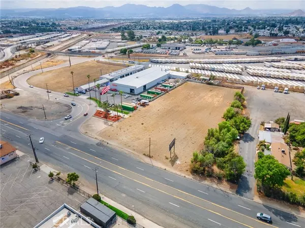 San Bernardino, CA 92410,0 Foothill