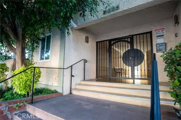 Sherman Oaks, CA 91423,5055 Coldwater Canyon Avenue #108