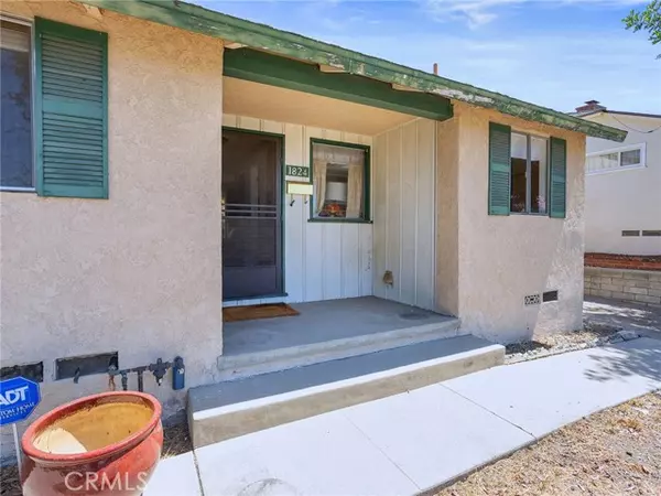 Burbank, CA 91504,1824 Amber Lane