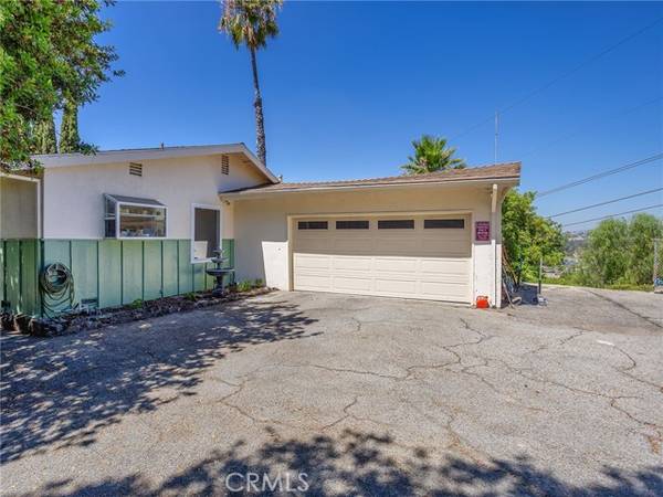 11003 Allegheny Street, Sun Valley, CA 91352