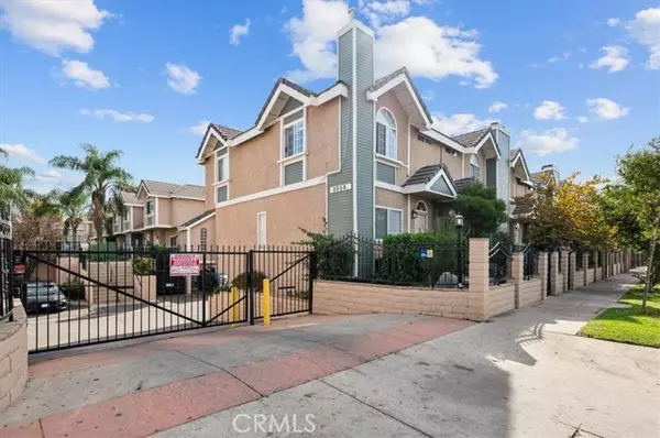 8958 Burnet Avenue #F2, North Hills, CA 91343