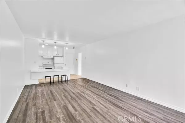 320 S Gramercy Place #302, Hancock Park, CA 90020