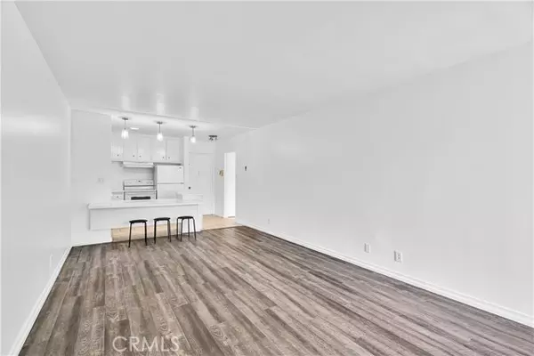 320 S Gramercy Place #302, Hancock Park, CA 90020