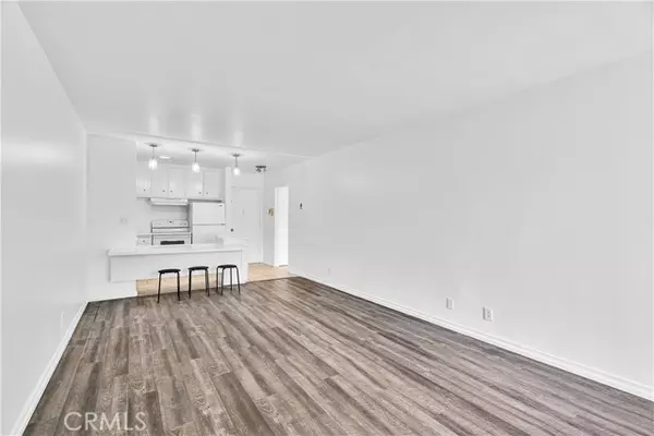 320 S Gramercy Place #302, Hancock Park, CA 90020